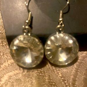 New pair of tear drop pierced earrings silver